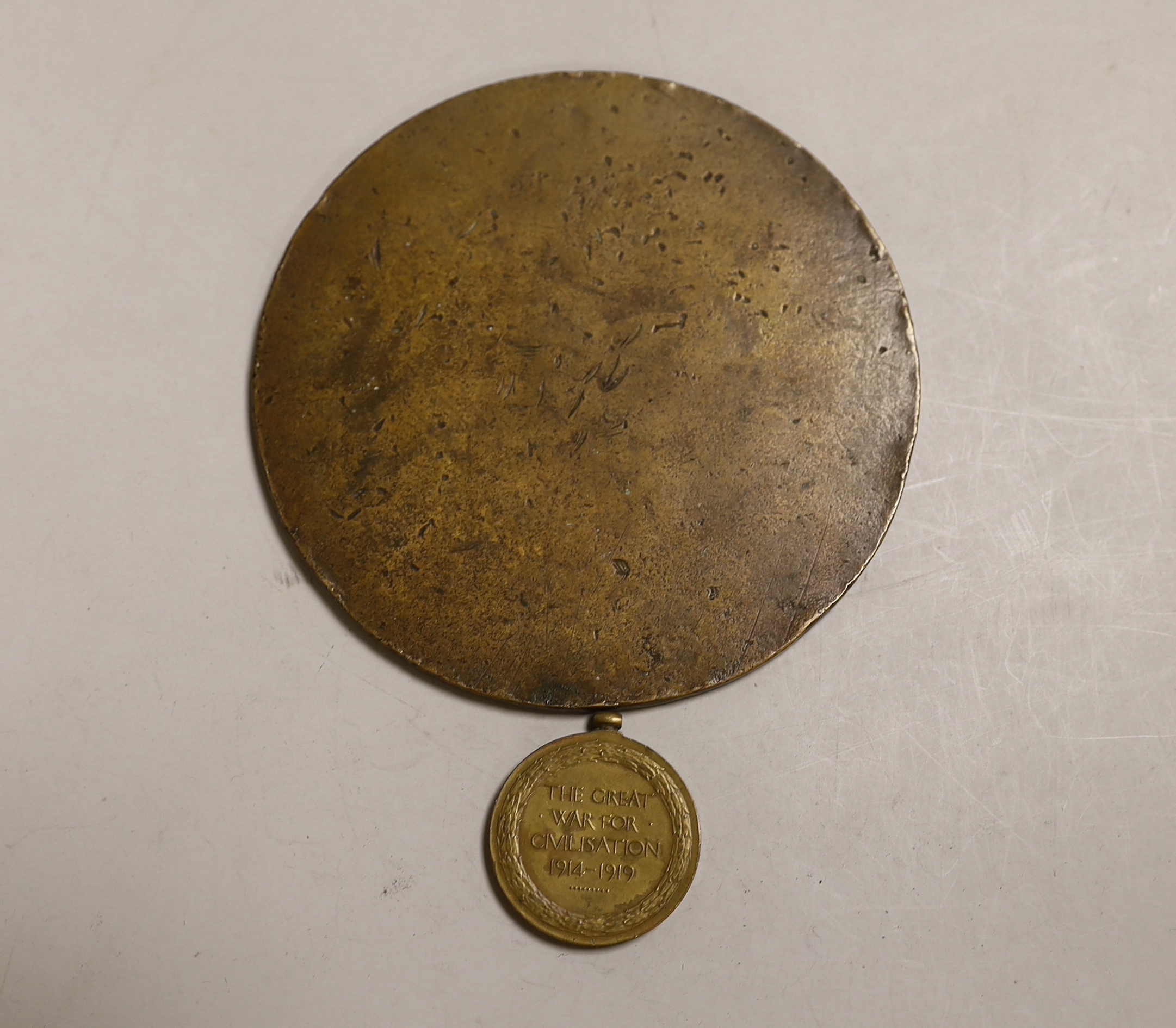 A WWI death plaque and victory medal awarded to Private Roger Havenhand, Yorkshire Light Infantry